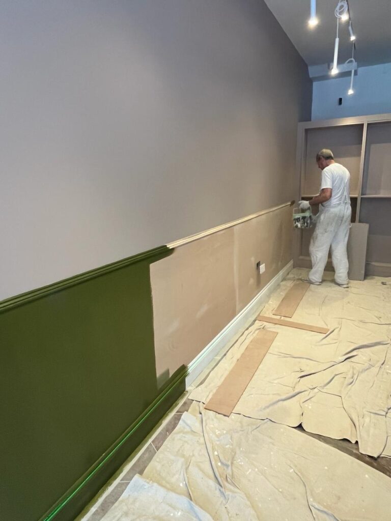 Commercial painting services London - Restaurant interior
